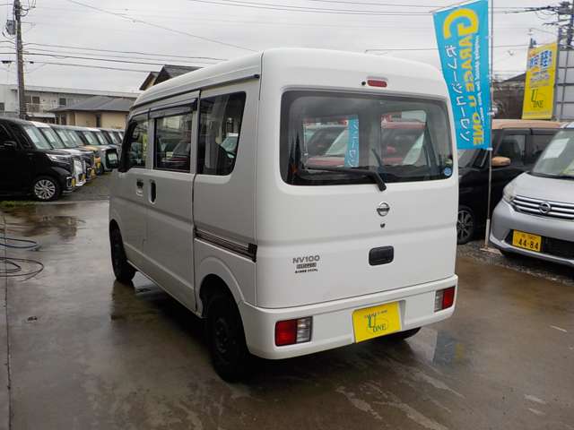 Nissan NV100 Clipper 12