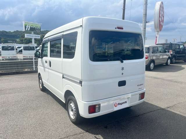 Suzuki Every 12