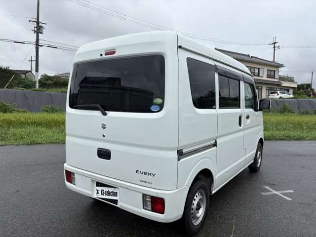 Suzuki Every 12