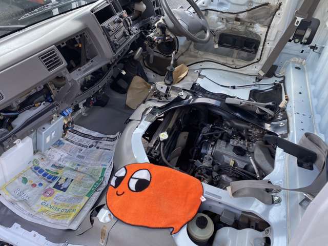 Mazda Titan Dash 3