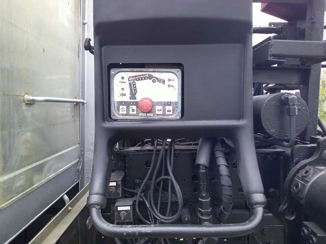 Isuzu Giga 12