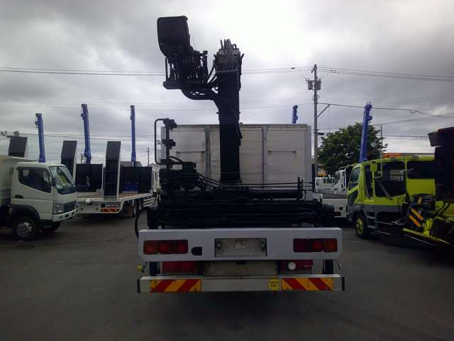 Isuzu Giga 5