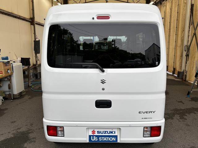 Suzuki Every 8