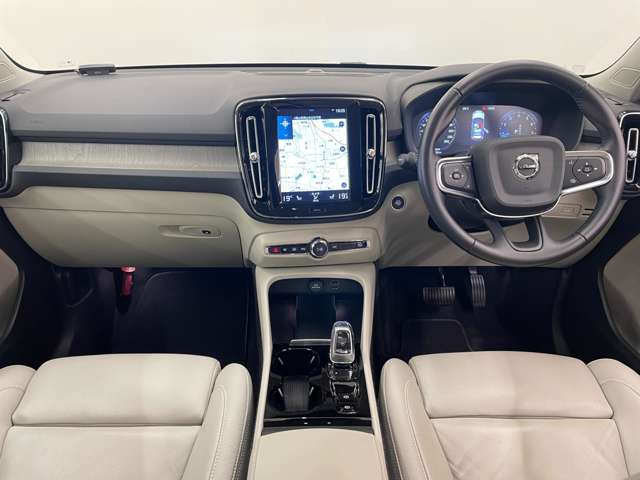 Volvo XC40 7