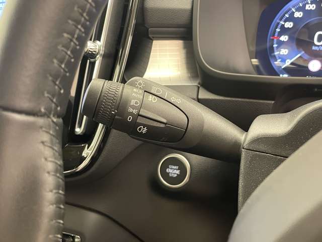 Volvo XC40 8