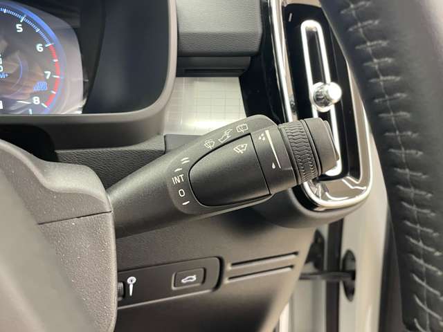 Volvo XC40 9