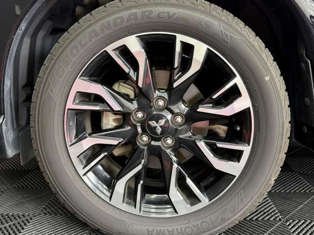 Mitsubishi Outlander PHEV 7