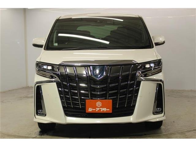 Toyota Alphard 3