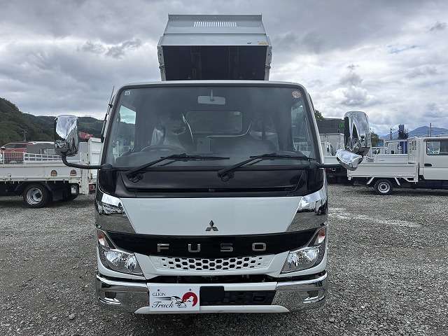 Mitsubishi Fuso Canter 2