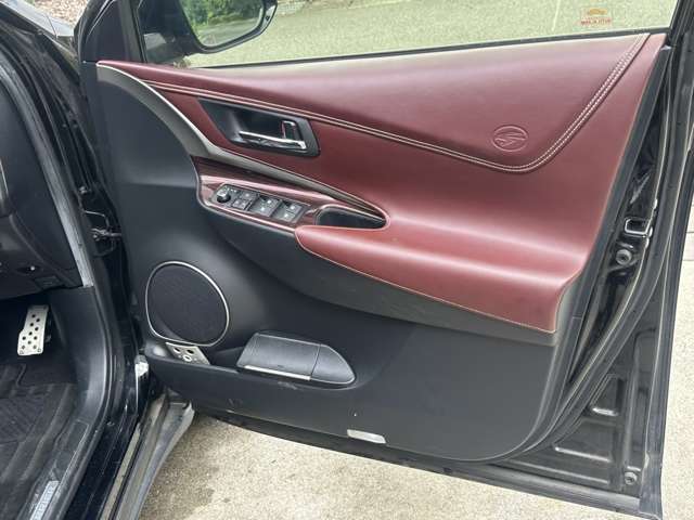 Toyota Harrier 6