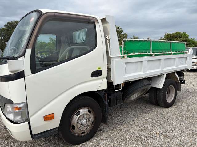 Hino Dutro 5
