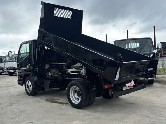 Mitsubishi Fuso Canter 8