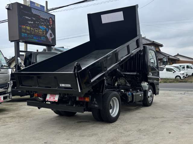 Mitsubishi Fuso Canter 10