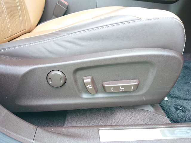 Lexus RX 9