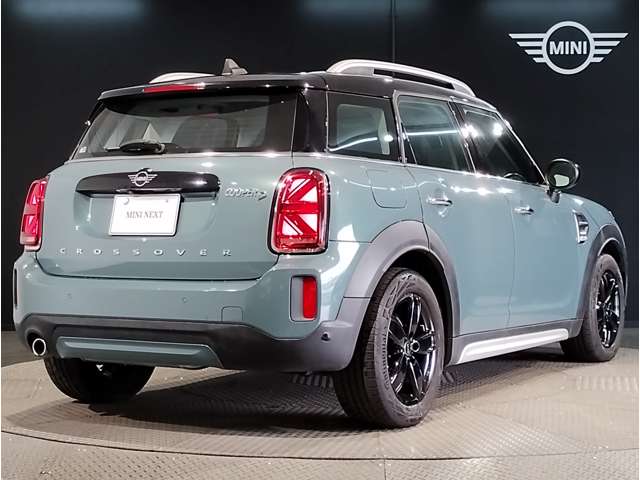 MINI Crossover 8