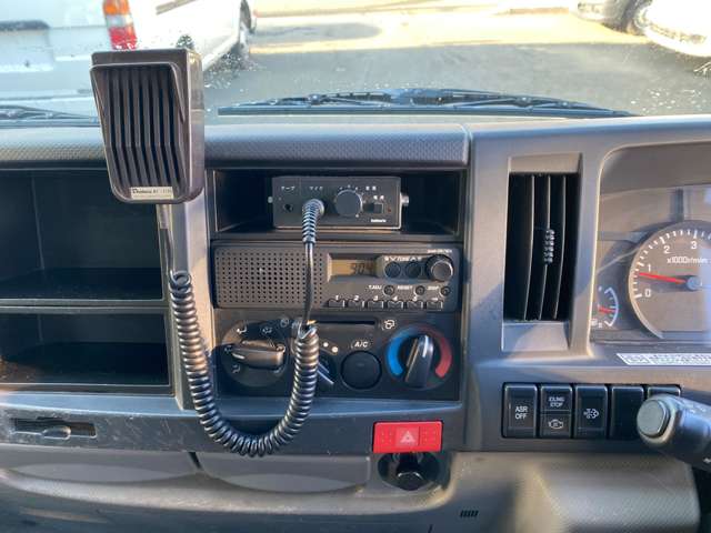 Isuzu Elf 12