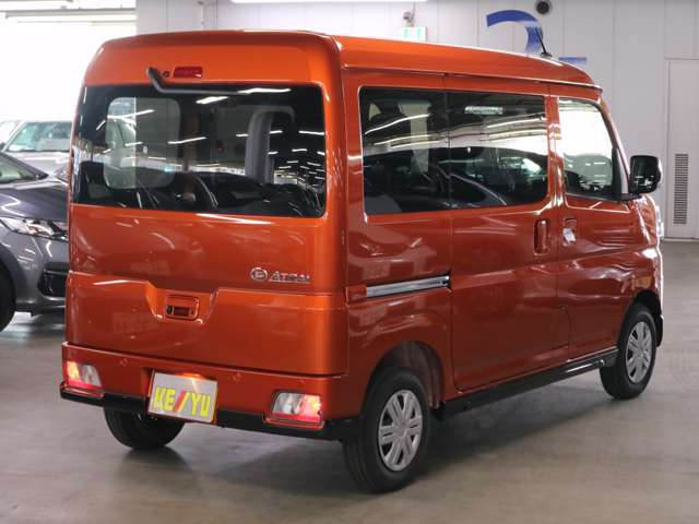 Daihatsu Atrai 6
