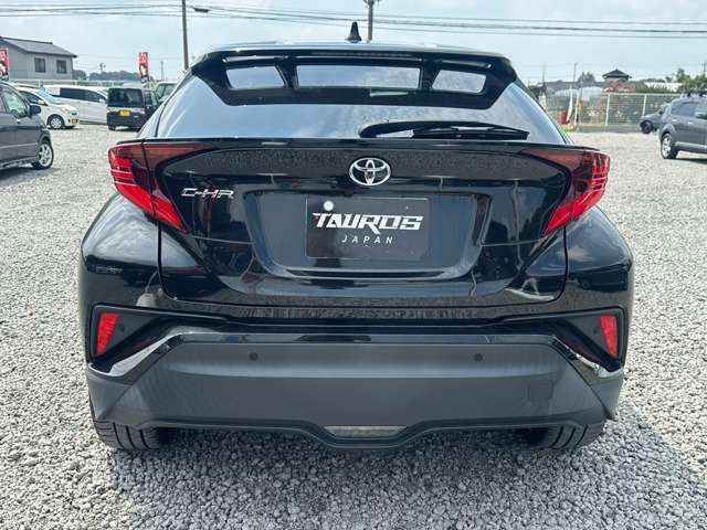 Toyota C-HR 11