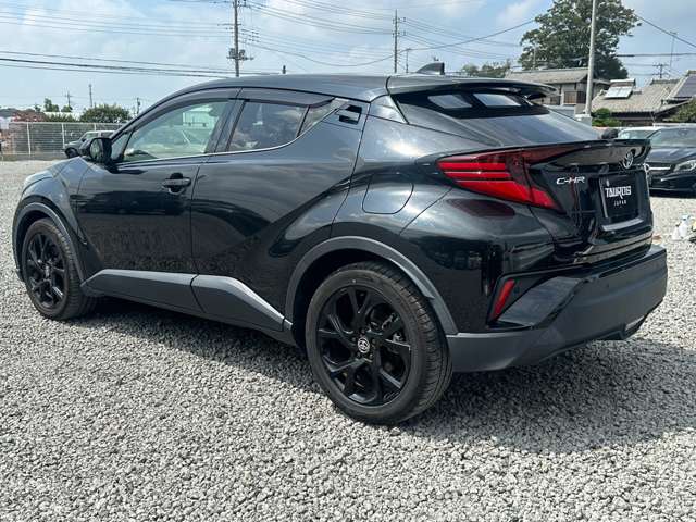 Toyota C-HR 12
