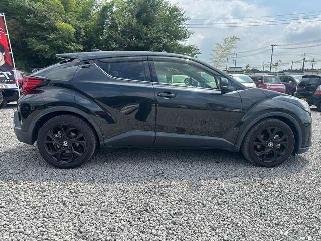 Toyota C-HR 9