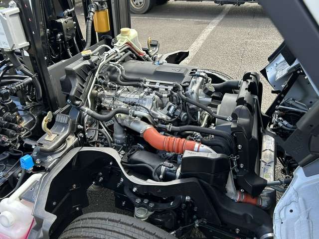 Mitsubishi Fuso Canter 3