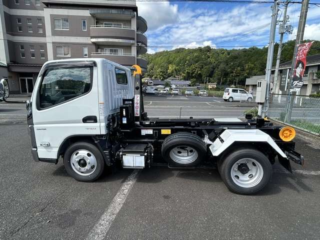 Mitsubishi Fuso Canter 7