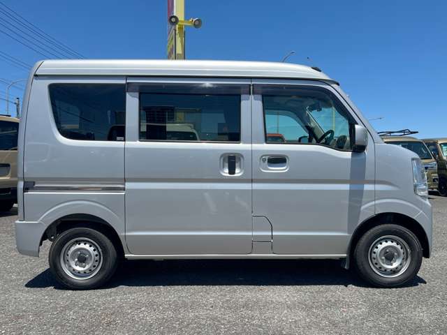 Nissan NV100 Clipper 5