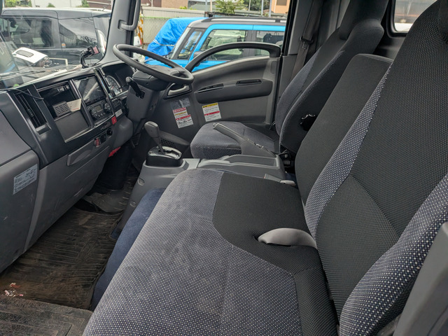 Isuzu Elf 11