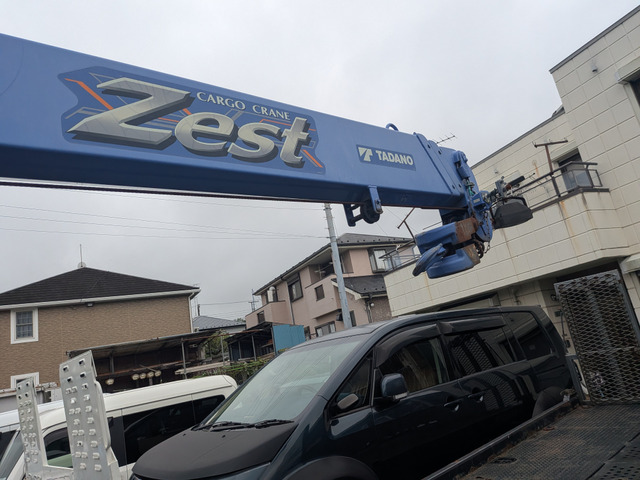 Isuzu Elf 7