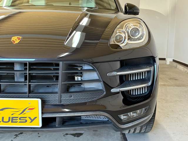 Porsche Macan 6
