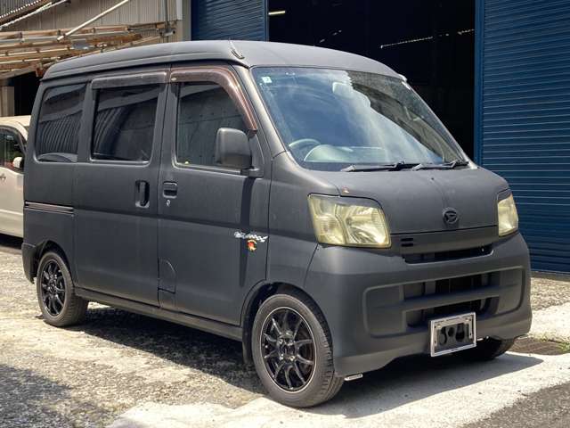 Daihatsu Hijet Cargo 8