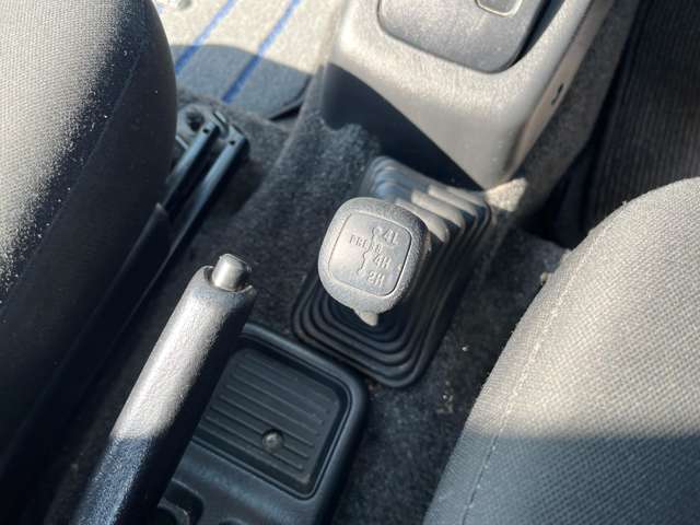 Mitsubishi Pajero Mini 12