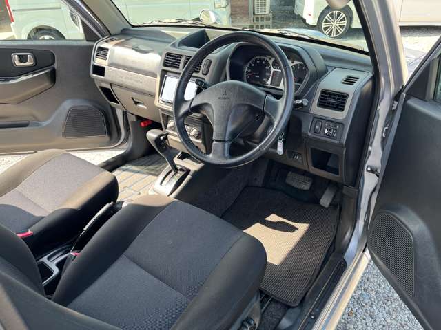 Mitsubishi Pajero Mini 9