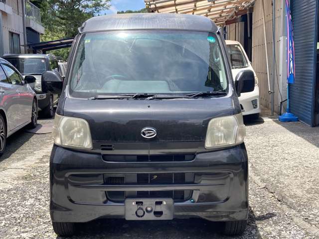 Daihatsu Hijet Cargo 2