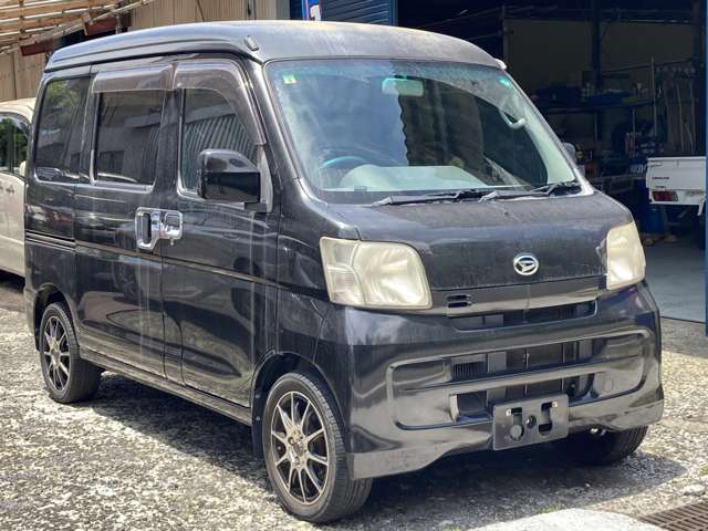 Daihatsu Hijet Cargo 3