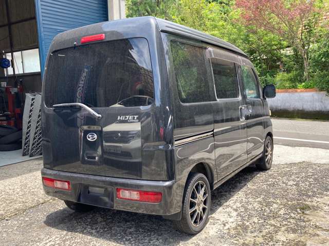 Daihatsu Hijet Cargo 5