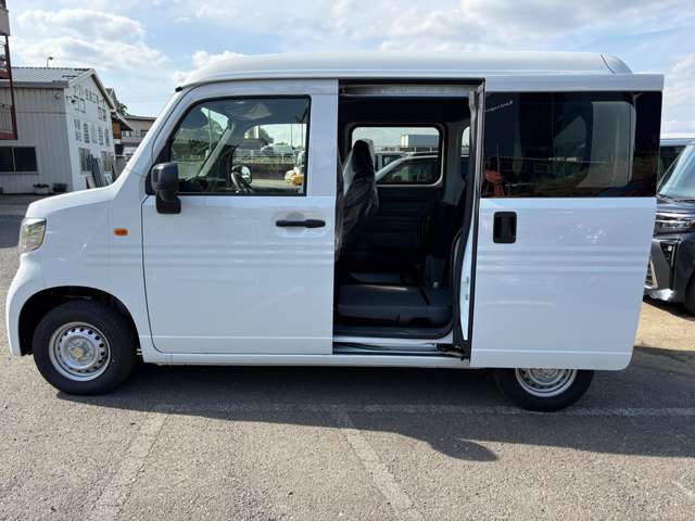 Honda N-VAN 12