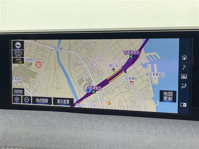 Lexus UX 11