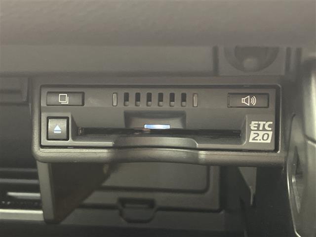 Lexus UX 4