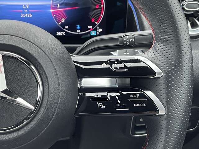 Mercedes-Benz GLB 11