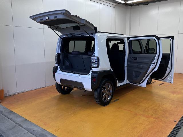 Daihatsu Taft 9
