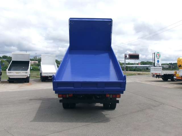 Mitsubishi Fuso Canter 6