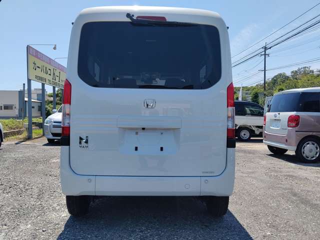 Honda N-VAN 8