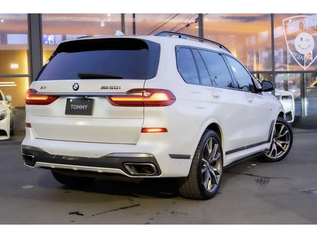 BMW X7 6