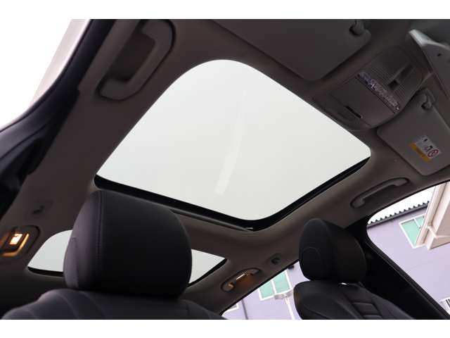 Mercedes-Benz E-Class All-Terrain 11