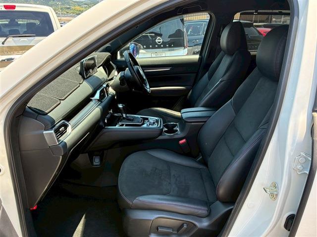 Mazda CX-8 12