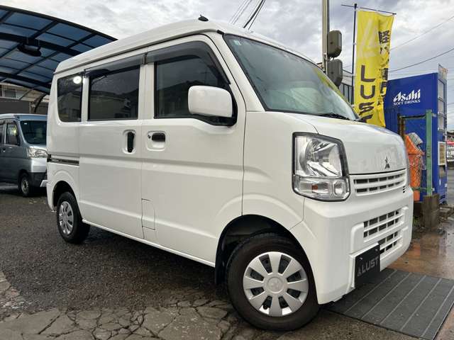 Mitsubishi Minicab Van 7