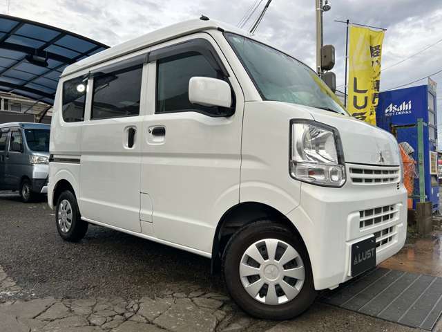 Mitsubishi Minicab Van 9