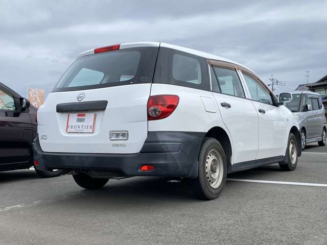 Nissan AD 11
