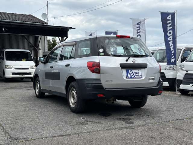 Nissan AD 6